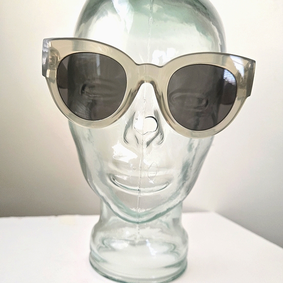 Le Specs Matriarch Sunglasses (Matcha) - Picture 7 of 11